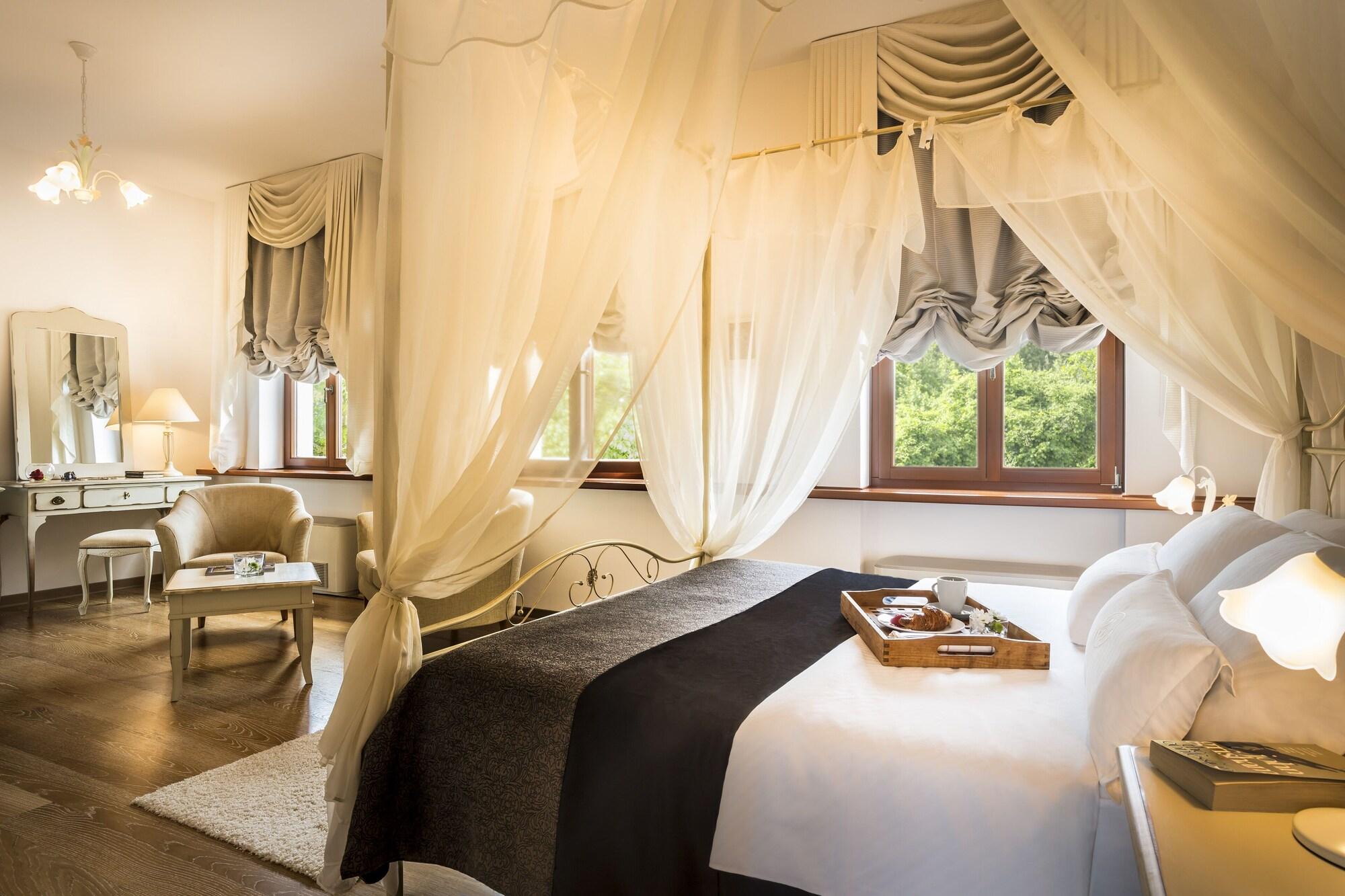 Palazzo Angelica B&B Adults Only Oprtalj Exterior foto
