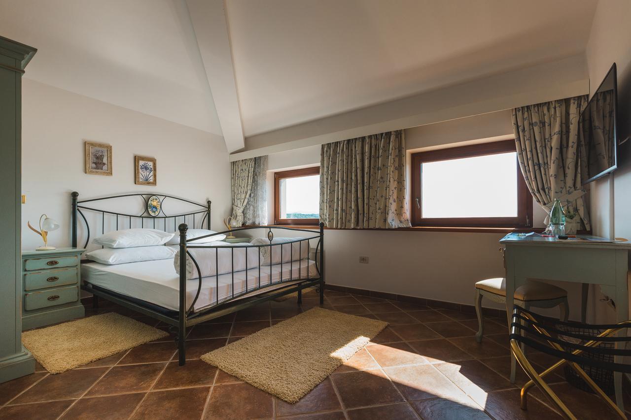 Palazzo Angelica B&B Adults Only Oprtalj Exterior foto